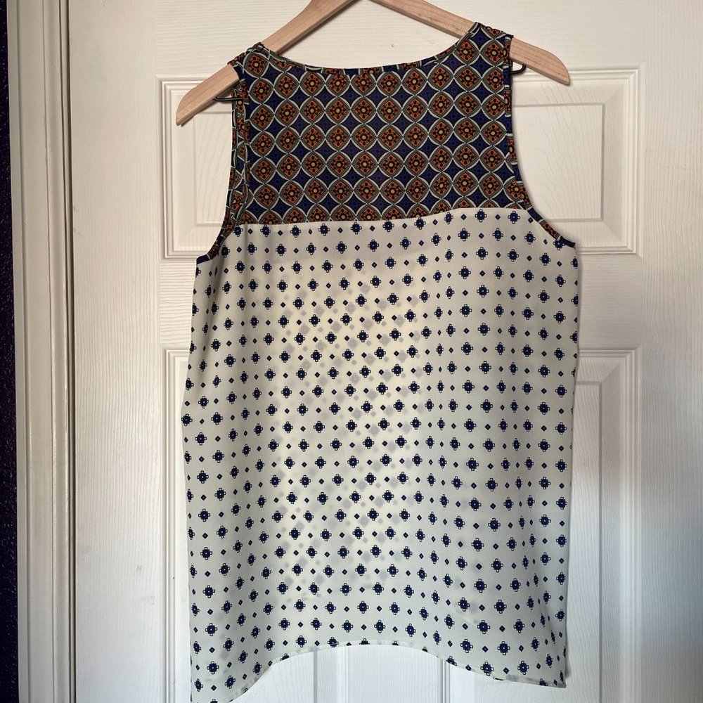 Le Sample Tank Top - Picture 2 of 4